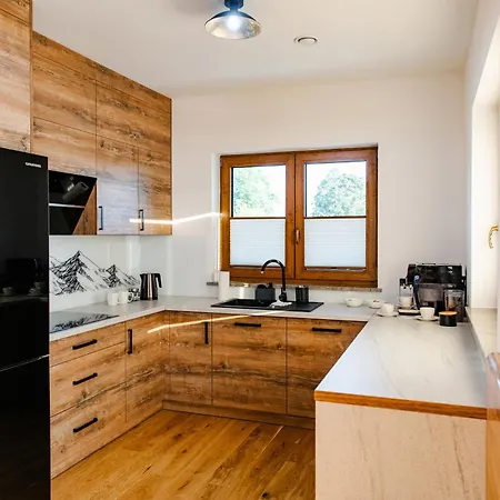 Kordon Jacuzzi & Sauna Alpesi faház