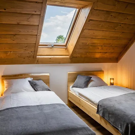 Kordon Jacuzzi & Sauna Alpesi faház *